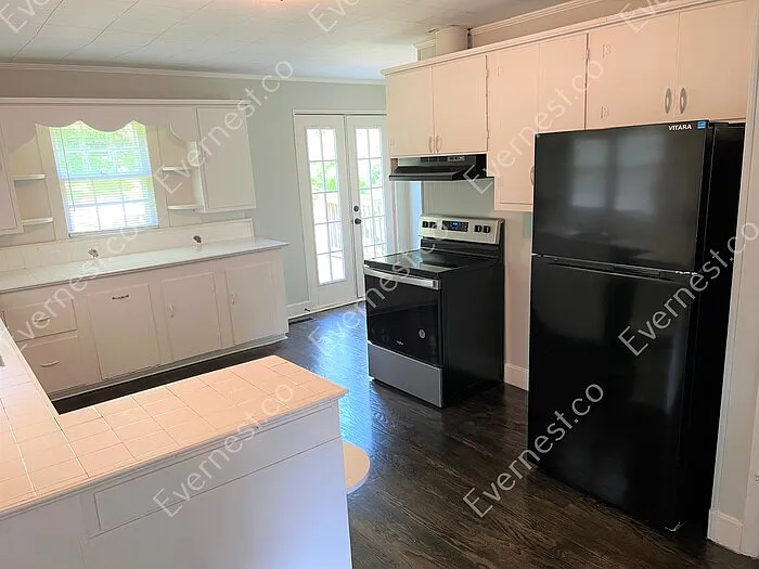 795 Heflin Ave E — Photo 5