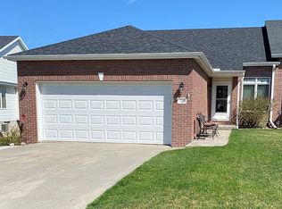 2810 Porter Ridge Rd, Lincoln, NE 68516