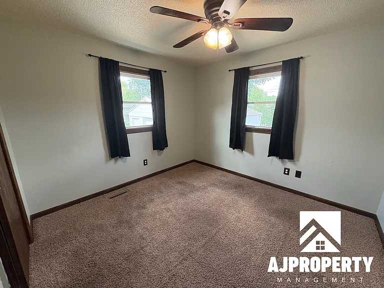 422 S Lincoln Ave — Photo 9