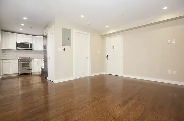 Rented by REAL New York | media 15