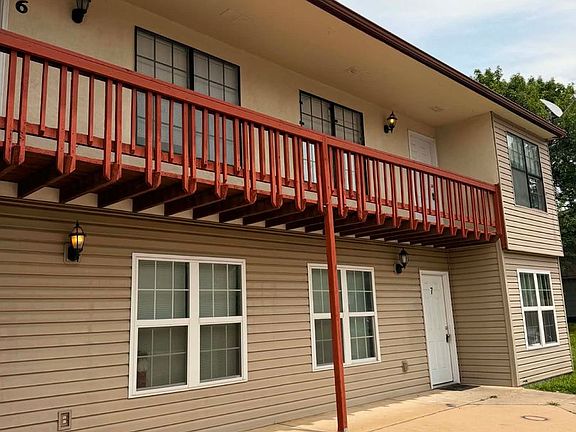 2nd image of 1015-1021 S Saint Louis Ave #7