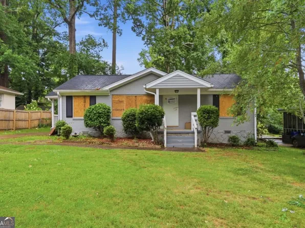 3453 Lark Ln, Decatur, GA 30032