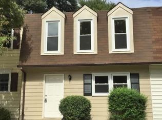 118 Kings Mill Dr, Fredericksburg, VA 22401