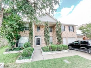 8317 Summer Park Dr, Fort Worth, TX 76123