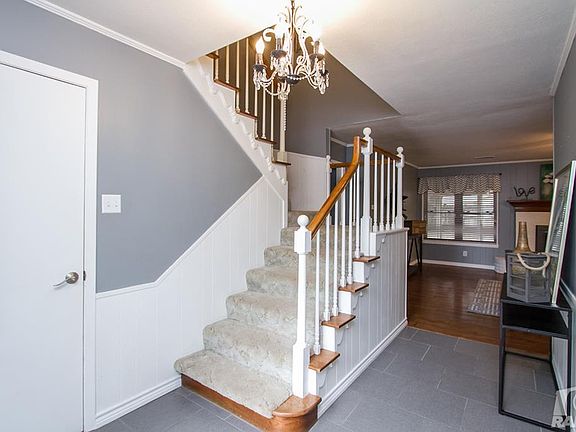 5th image of 2809 Alta Vista Ln