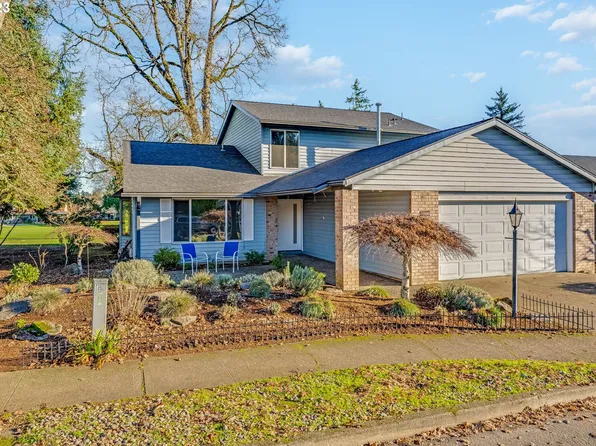 15580 SW Alderbrook Dr, Tigard, OR 97224