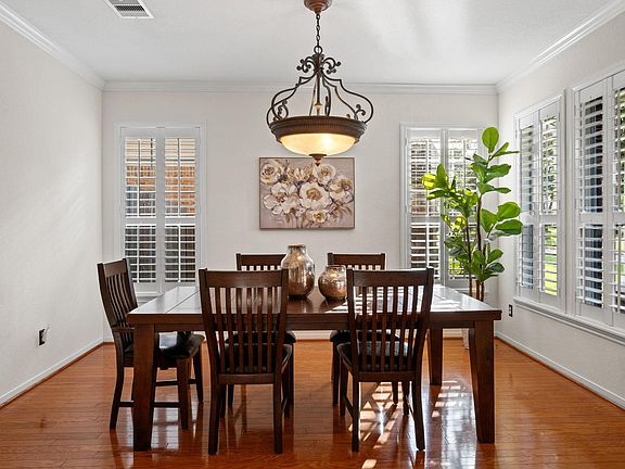4th image of 8026 Trophy Place Dr