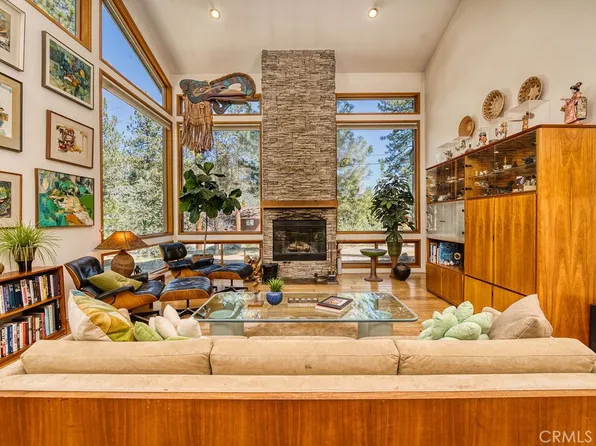 2519 Cedarwood Dr, Pine Mountain Club, CA 93222