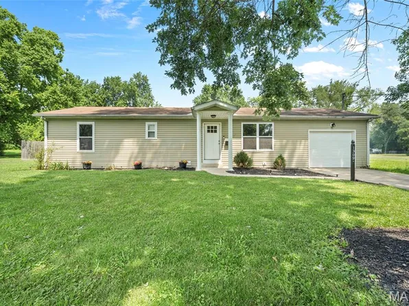 1309 2nd St, Cottage Hills, IL 62018