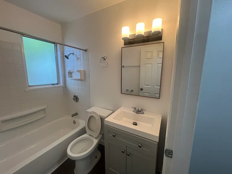 Arden Garden Apartments — Photo 43