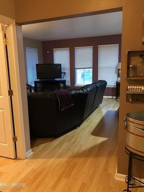 1st image of 32246 Montclair St