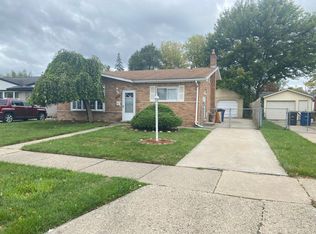 768 Rahn St, Westland, MI 48186