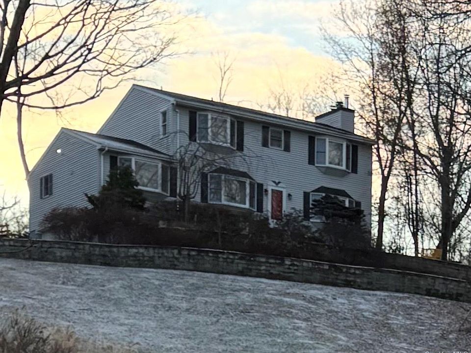 1st image of 4 Chaucer Road