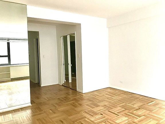 3rd image of 210 E 47th St APT 5G