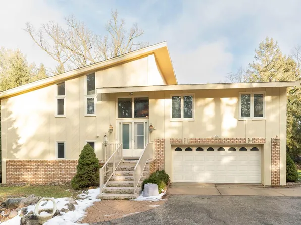 N11W31386 Fairfield WAY, Delafield, WI 53018