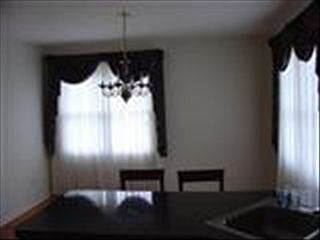 5th image of 261 Steeplechase Dr Unit Bl 9 Un 9