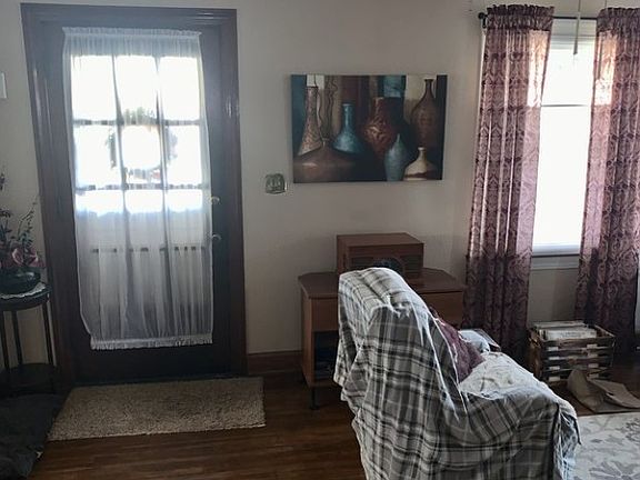 4th image of 36 Crumlin Ave
