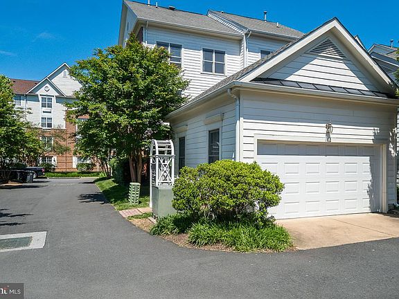 2nd image of 102 Grace Ln