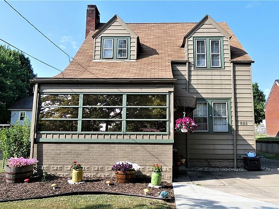 2nd image of 955 W Virginia Ave