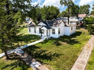 400 3rd St, Osawatomie, KS 66064