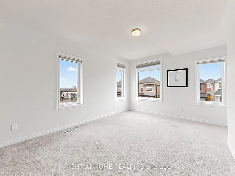 2046 Cameron Lott Cres — Photo 23