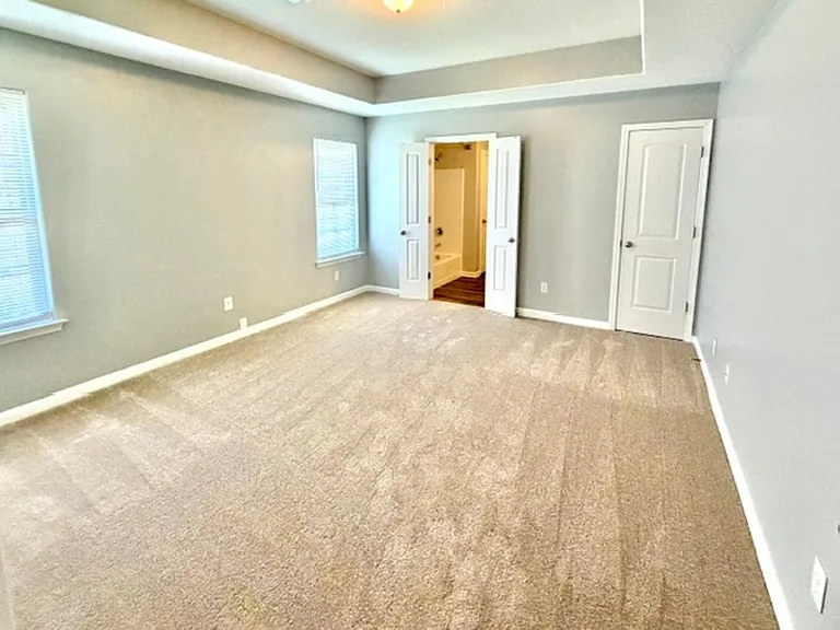 1039 Crayton Ridge Dr — Photo 5