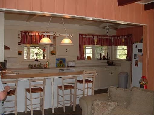 3rd image of 435 Woodridge Dr