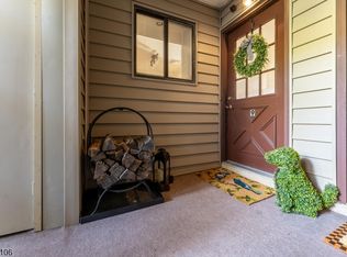 9 N Slope, Clinton, NJ 08809