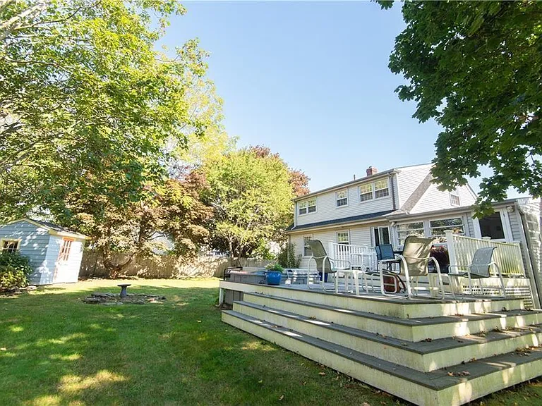8 Fenner Ave — Photo 27