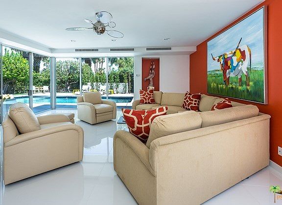 Separart Family Room Overlooks Pool