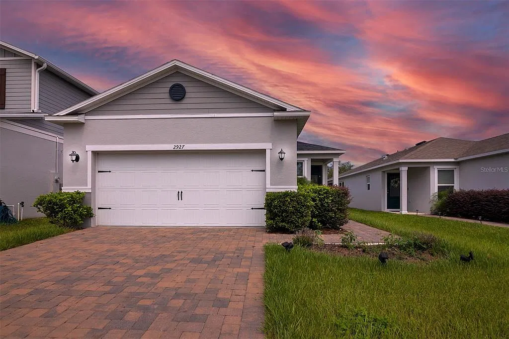 3 bed, 2.0 bath, 1656 sqft, $2,500 — Photo 1