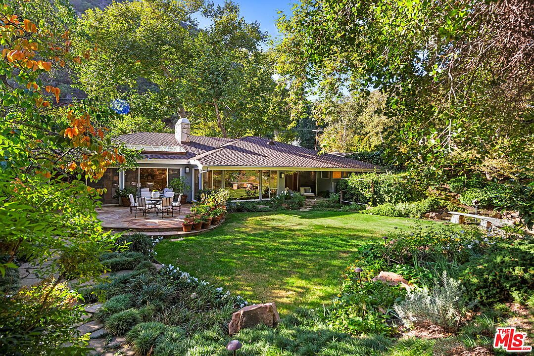 2610 Mandeville Canyon Rd, Los Angeles, CA 90049 Zillow