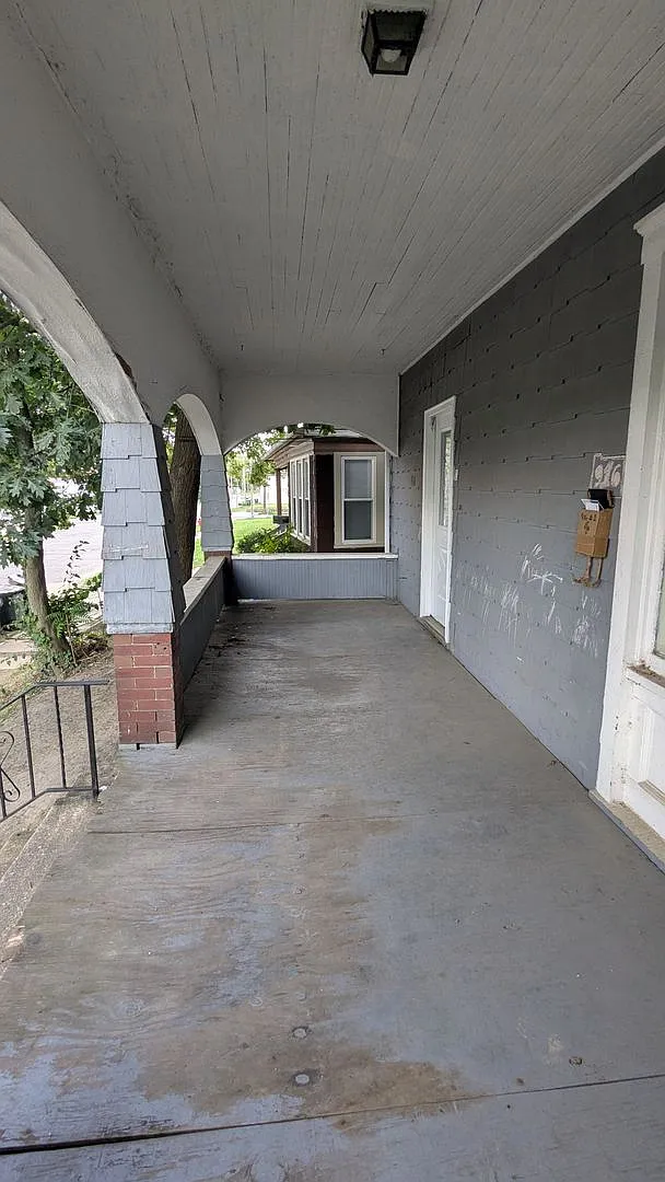 Schonfeld Holdings, LLC (916 6th St) — Photo 4