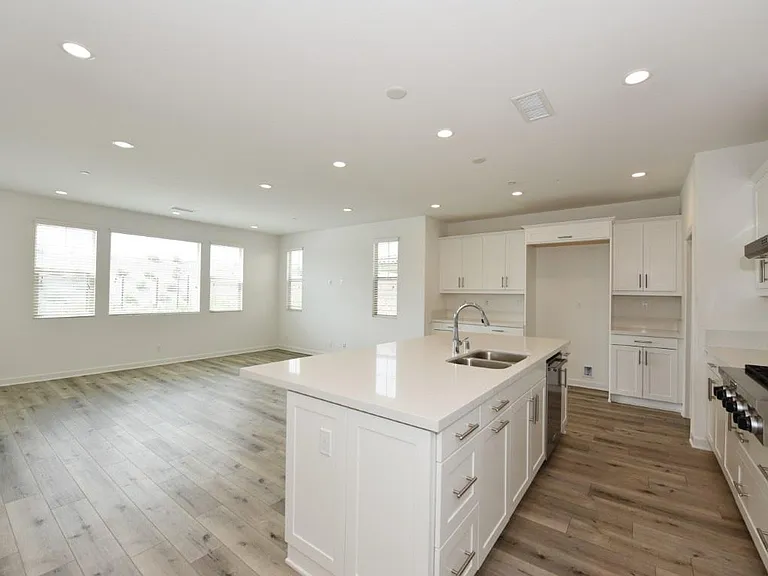 17 Arriate St — Photo 13
