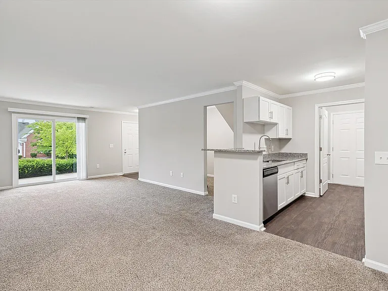 1 Bedroom - 1 Bed / 1 Bath - 961 Sq.Ft.