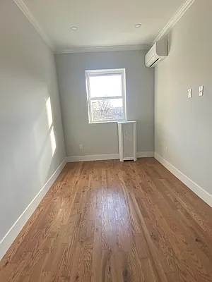 Rented by Hudson Exclusive Inc | media 42