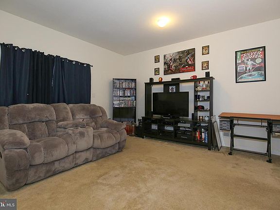 4th image of 1577 E Matisse Dr