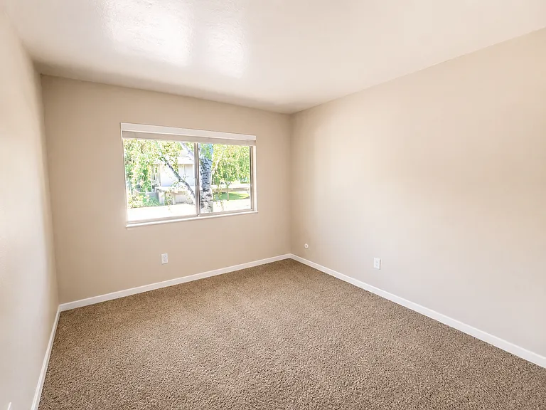 Riverbend Apartments — Photo 56