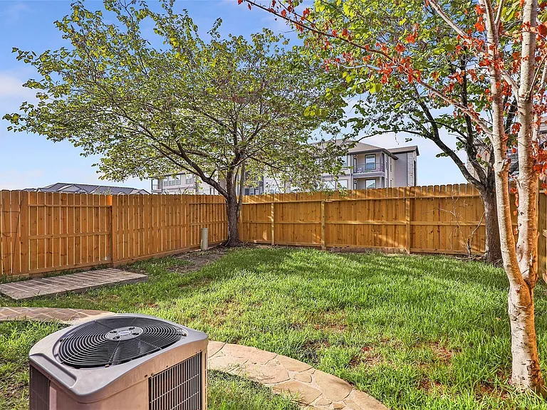 9016 Elm Drake Ln — Photo 28