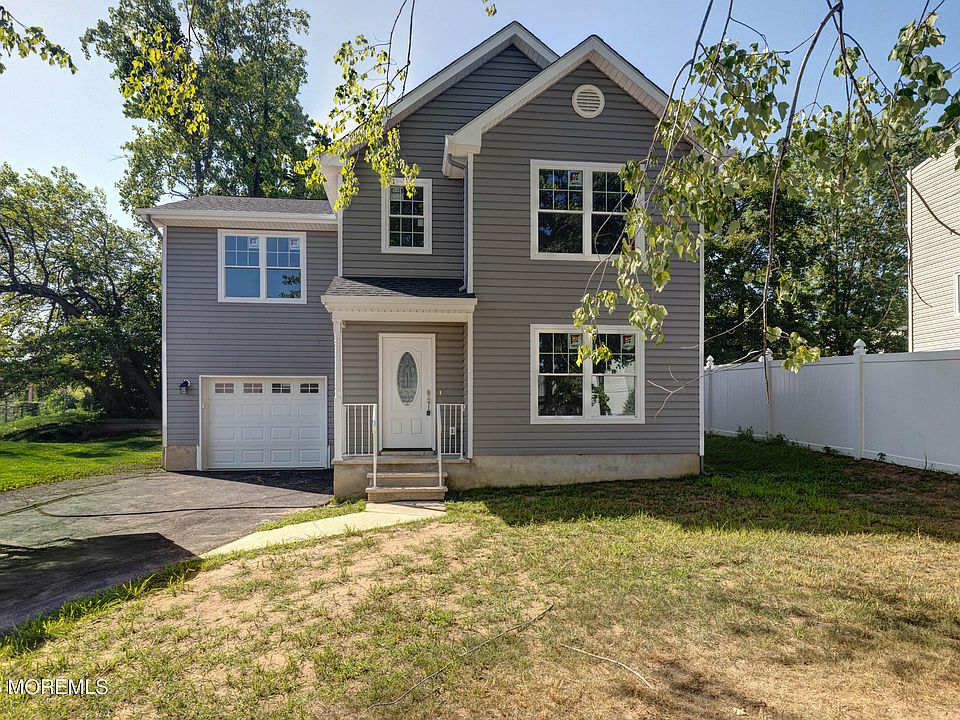 1st image of 195 Greenwood Drive