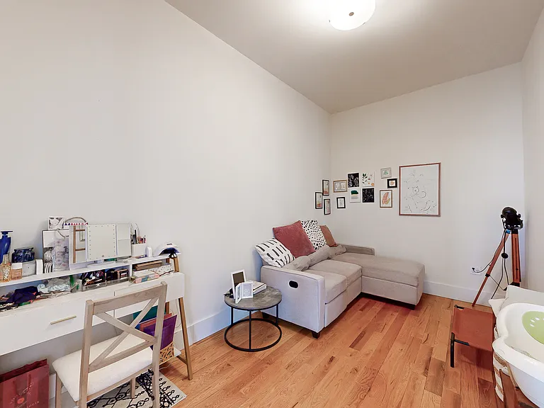 143 W 74th St #3B — Photo 10
