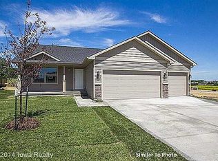 2455 SE Stone Prairie Dr, Waukee, IA 50263