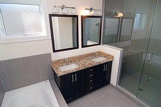 5th image of 1418 W Chicago Ave #3