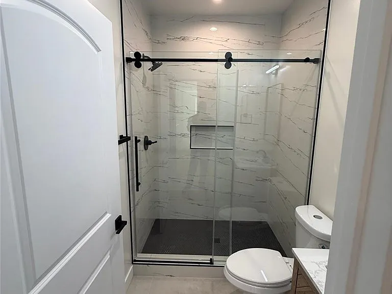 8603 Delco Ave — Photo 35