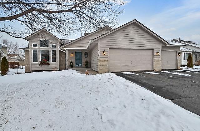 1st image of 5202 92nd Cres