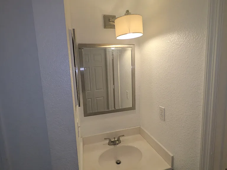 4015 Venetian Bay Dr #103 — Photo 17