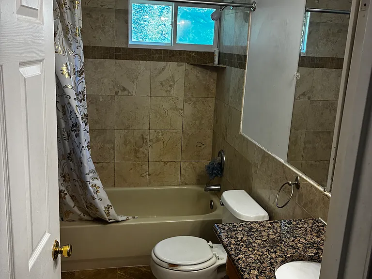 19223 Liberty Heights Ln — Photo 8