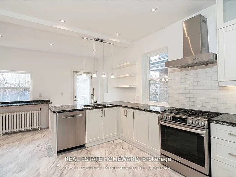 56 Oakwood Ave — Photo 5