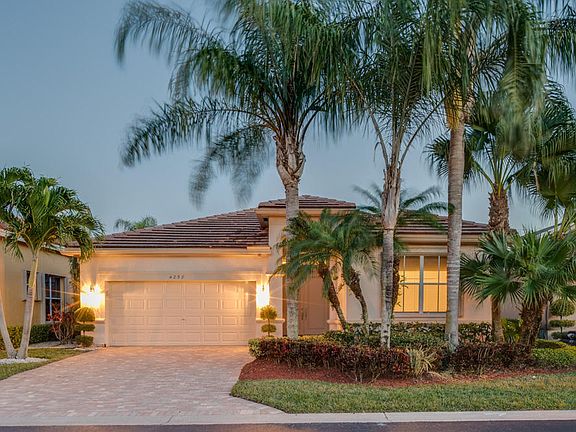 2nd image of 4258 Imperial Isle Dr