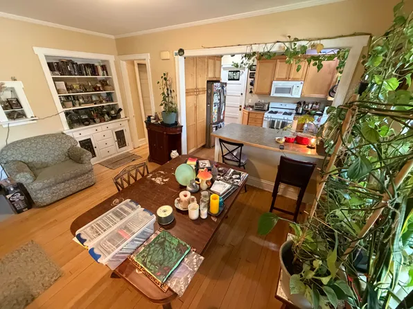 1256 Spaight St APT 1, Madison, WI 53703